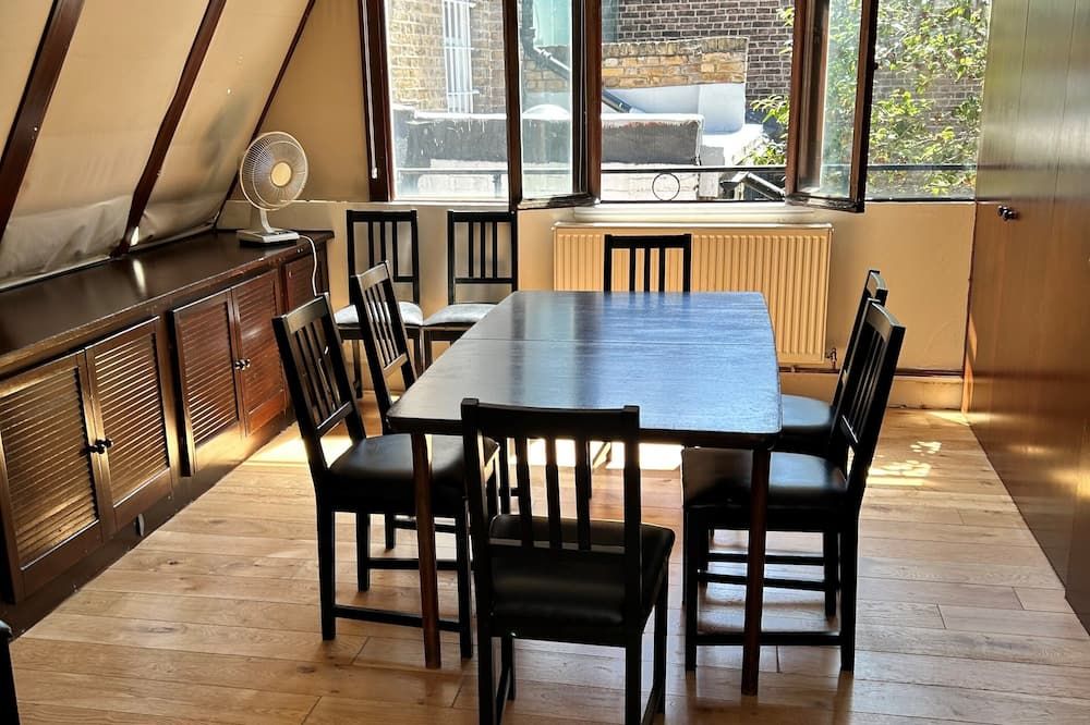 חדר אוכל תמונה