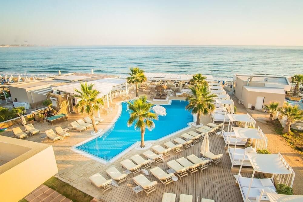 בריכה תמונה