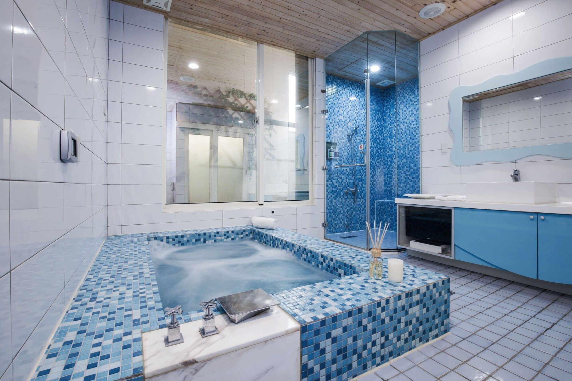 אחר