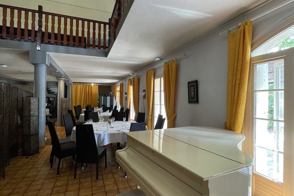 מסעדה תמונה