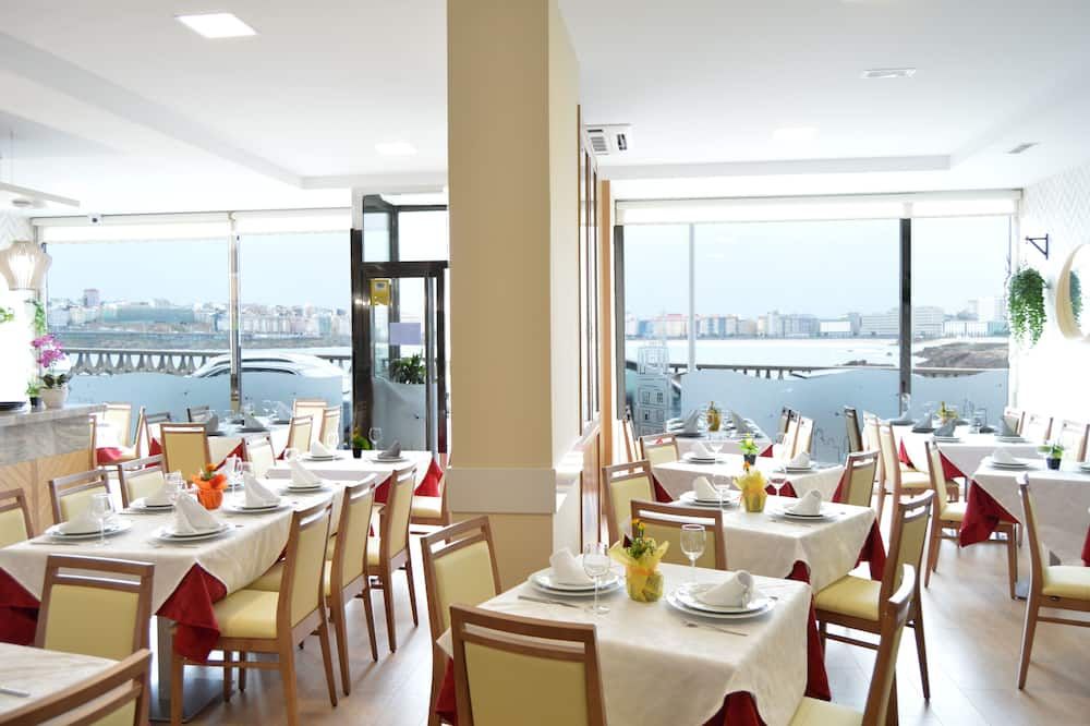 מסעדה תמונה