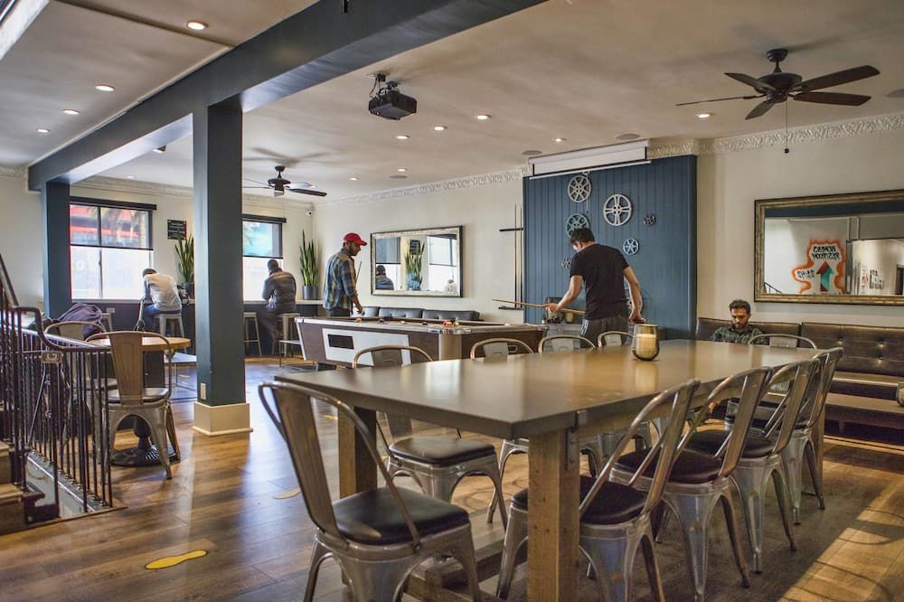 מסעדה תמונה