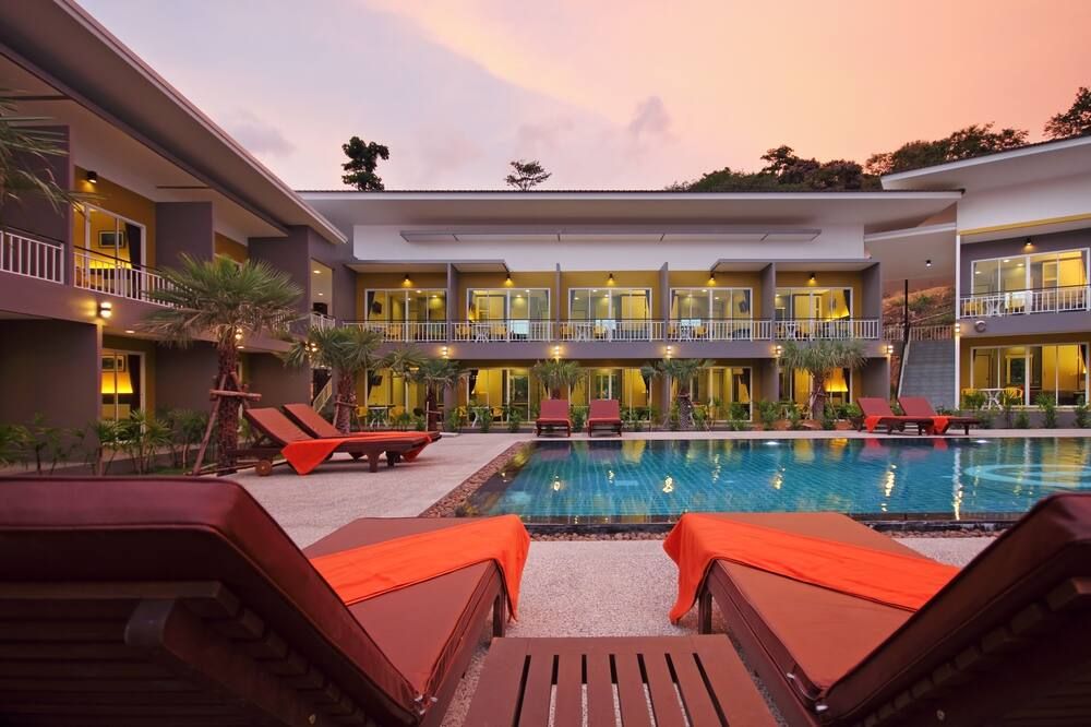 בריכה תמונה