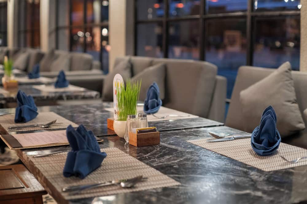 מסעדה תמונה