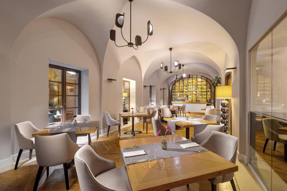 מסעדה תמונה