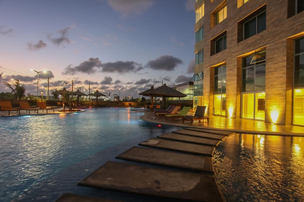 בריכה תמונה