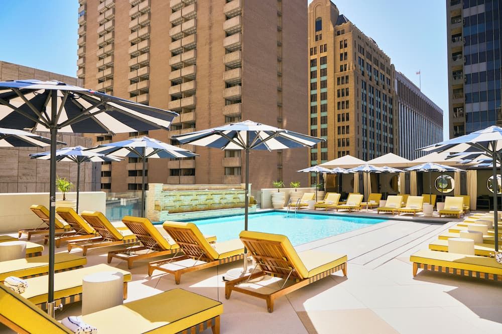 בריכה תמונה