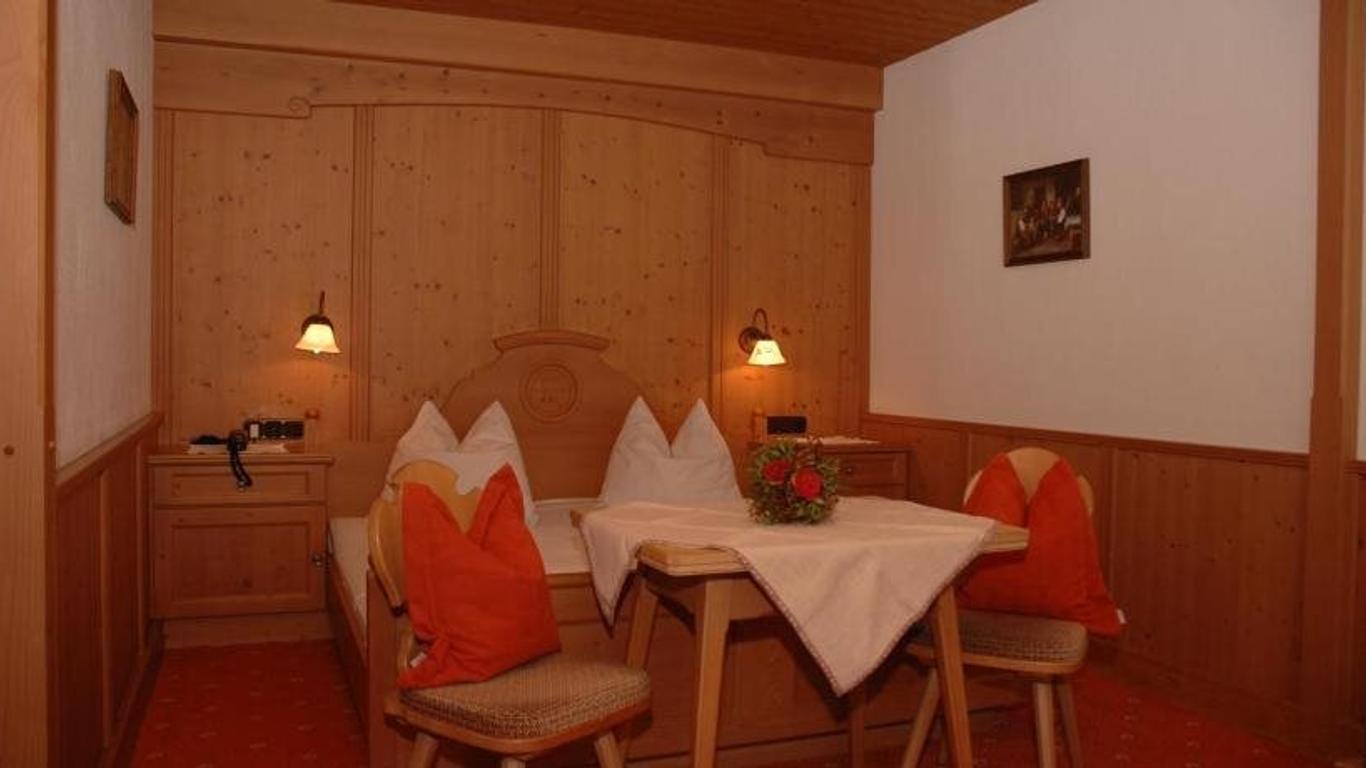 Hotel-Garni Almhof
