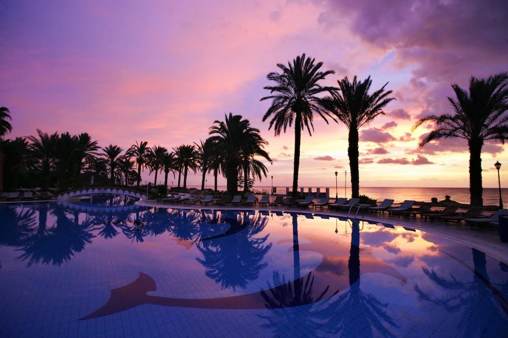 בריכה תמונה