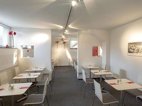 מסעדה תמונה