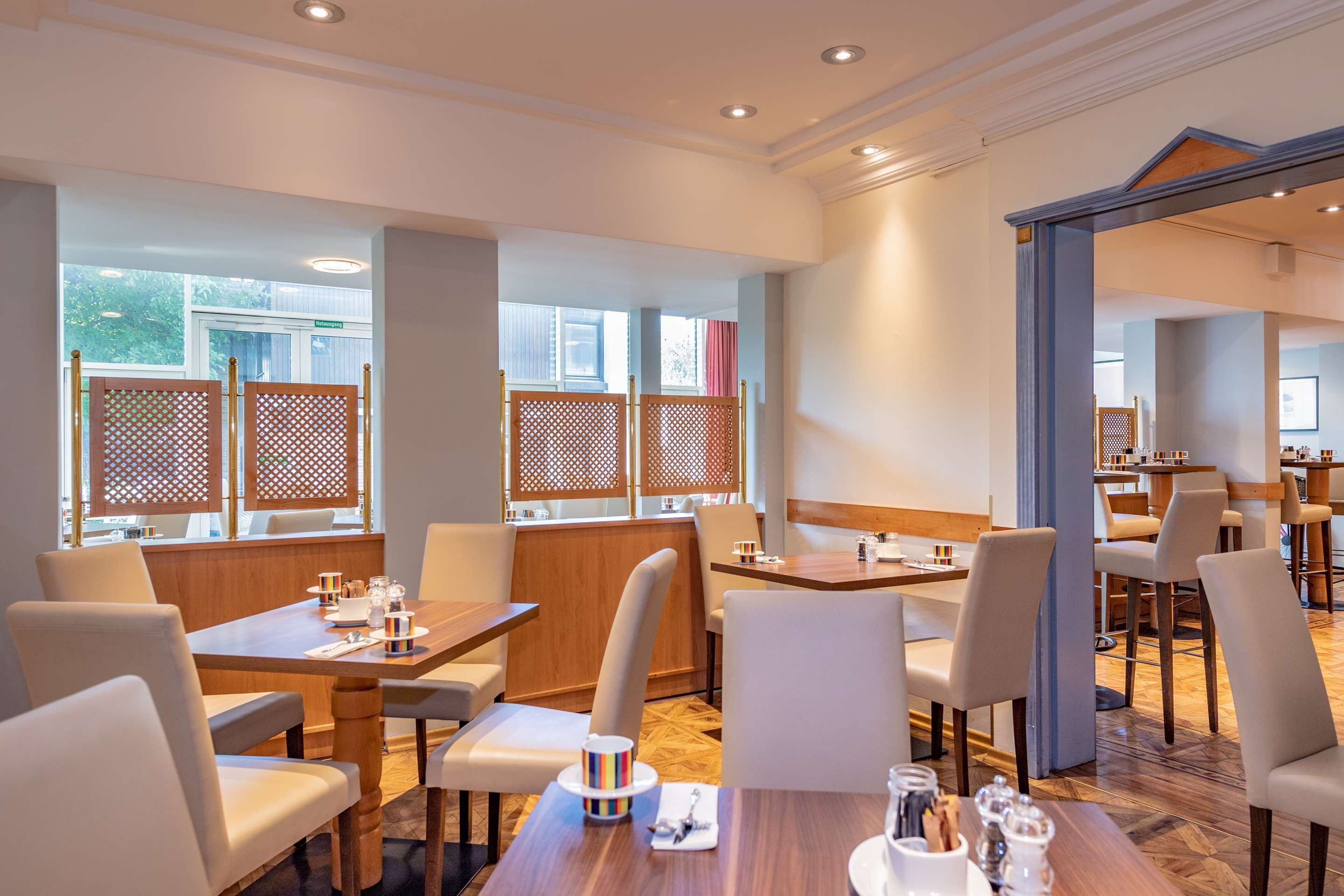 מסעדה תמונה