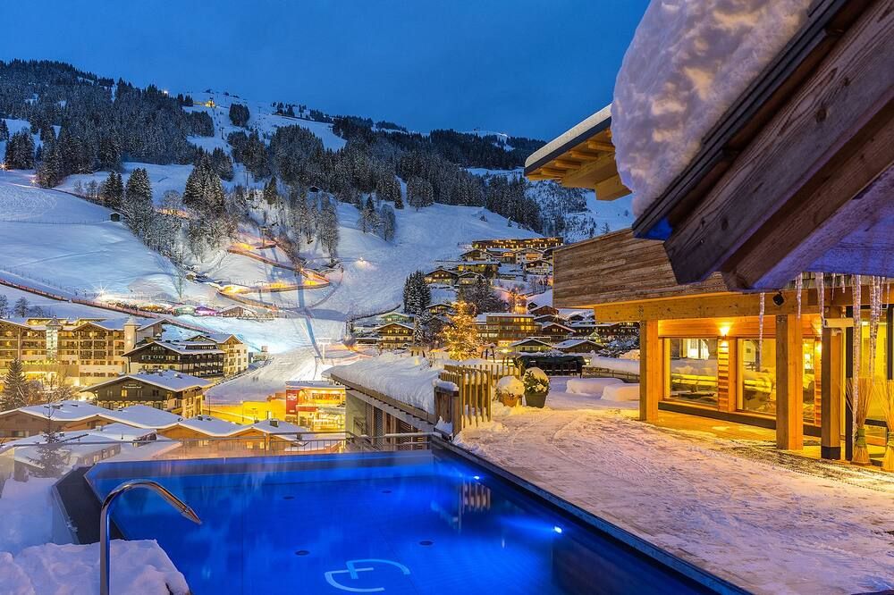 בריכה תמונה