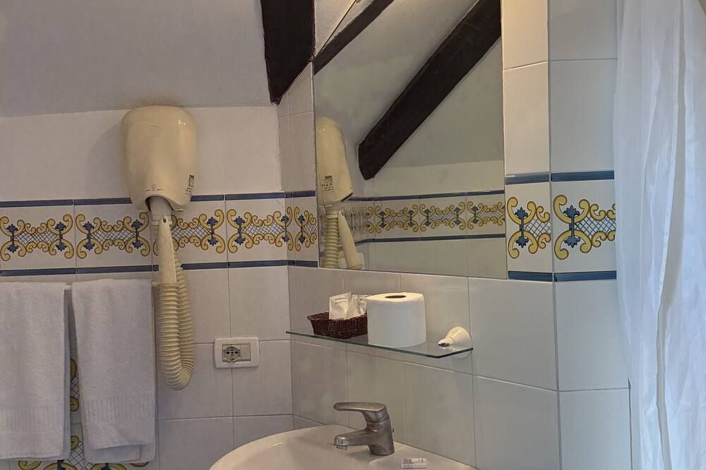 חדר רחצה