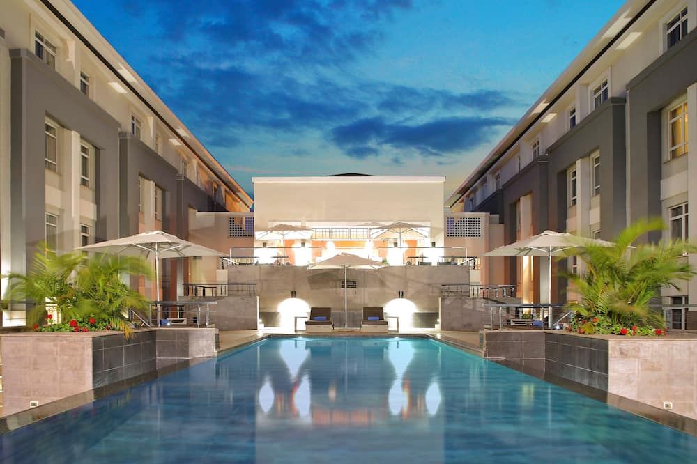 בריכה תמונה