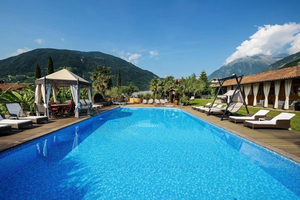 בריכה תמונה