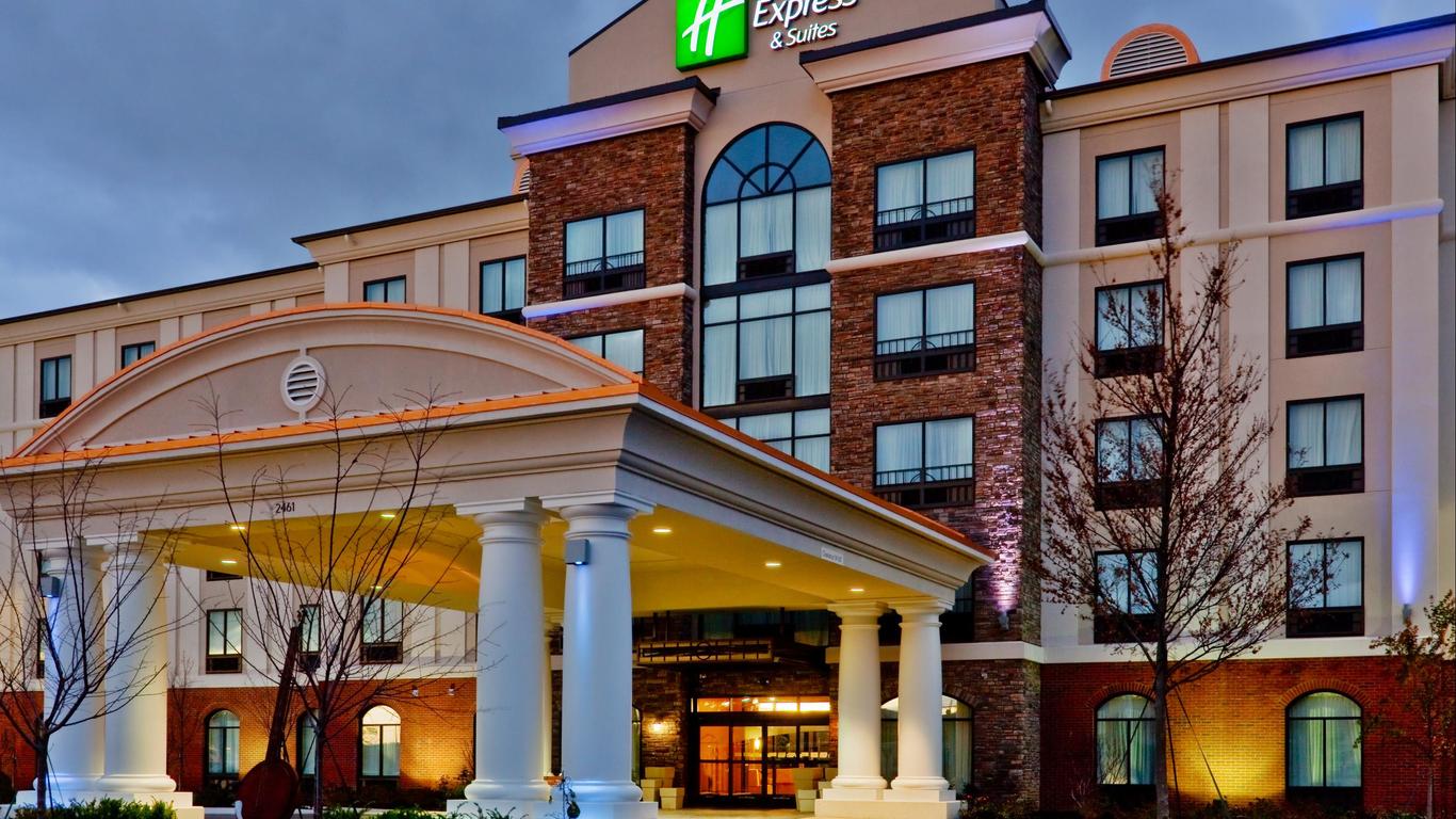Holiday Inn Express Hotel And Suites Nashville-Opryland, An IHG Hotel