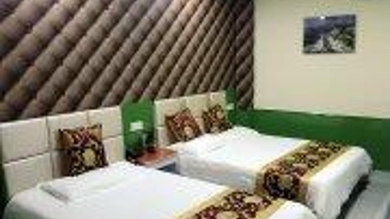 Shanghai Huijia Business Hotel