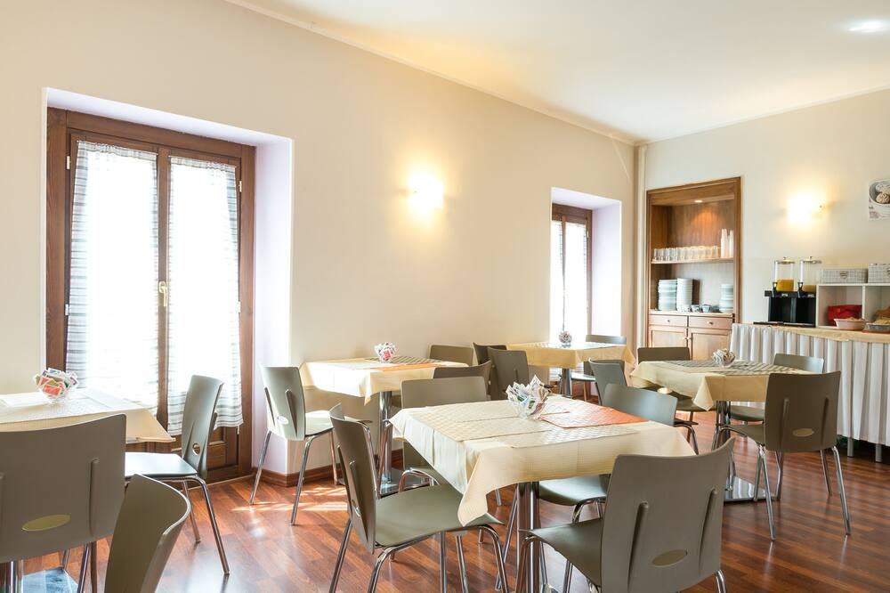 מסעדה תמונה