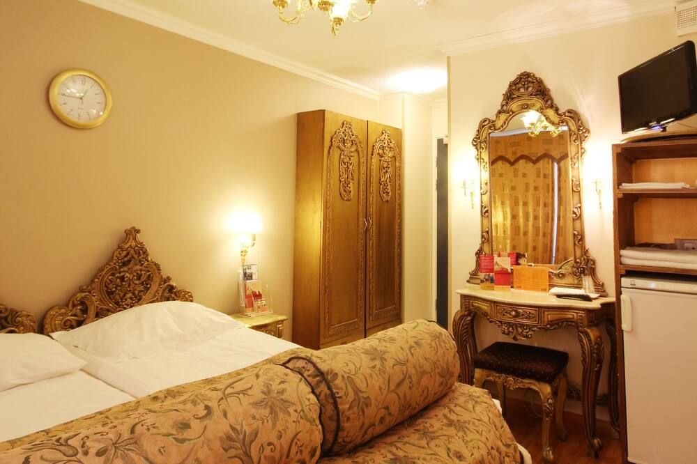 אחר