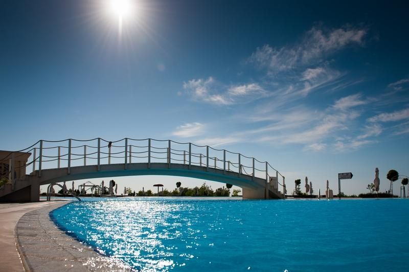 בריכה תמונה