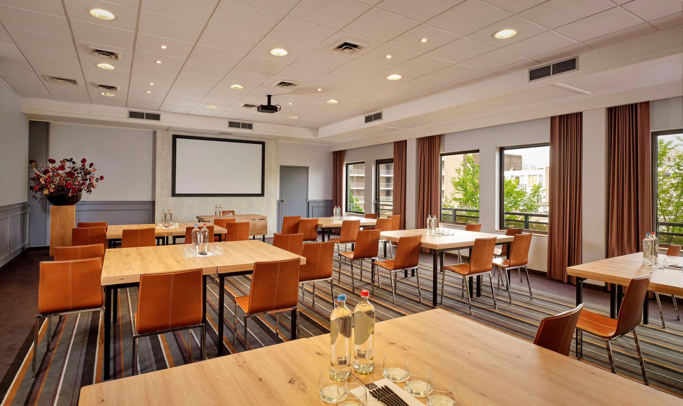 מסעדה תמונה