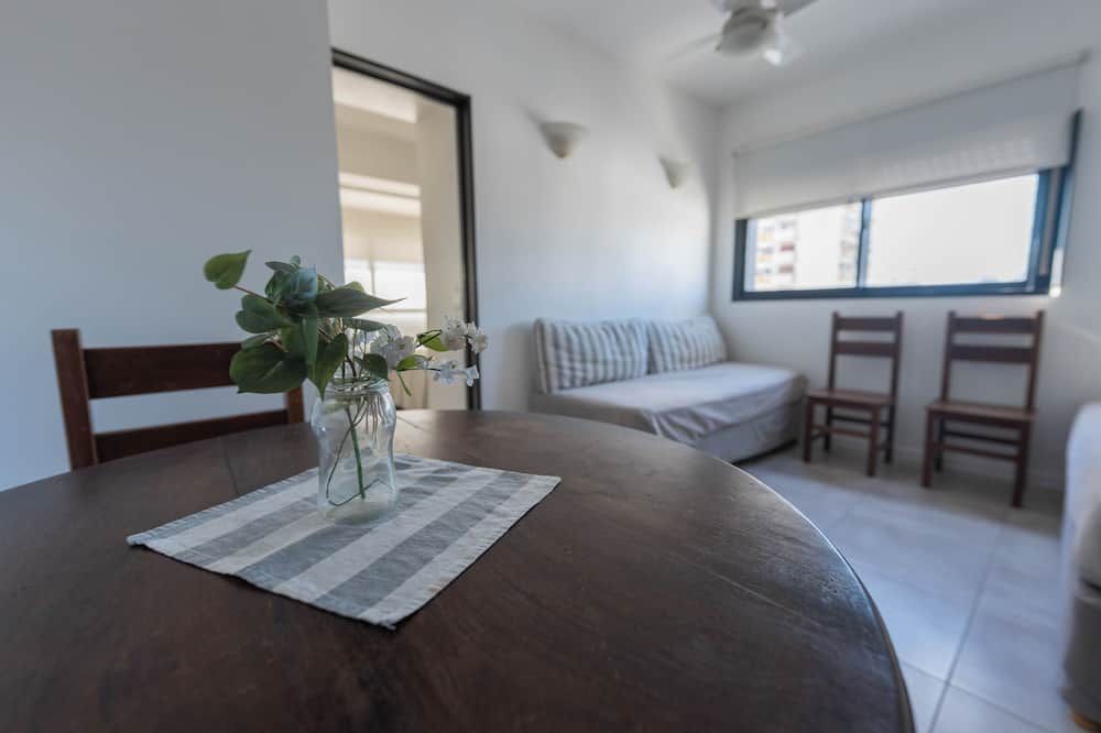 חדר אוכל תמונה