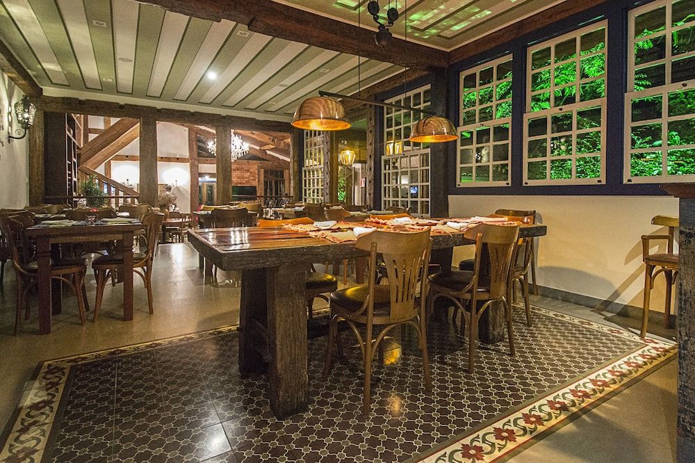 מסעדה תמונה