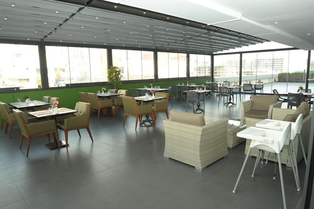 מסעדה תמונה