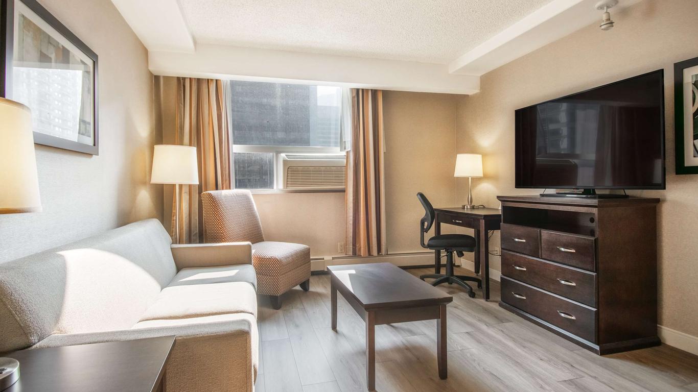 Coast Calgary Downtown Hotel & Suites By Apa
