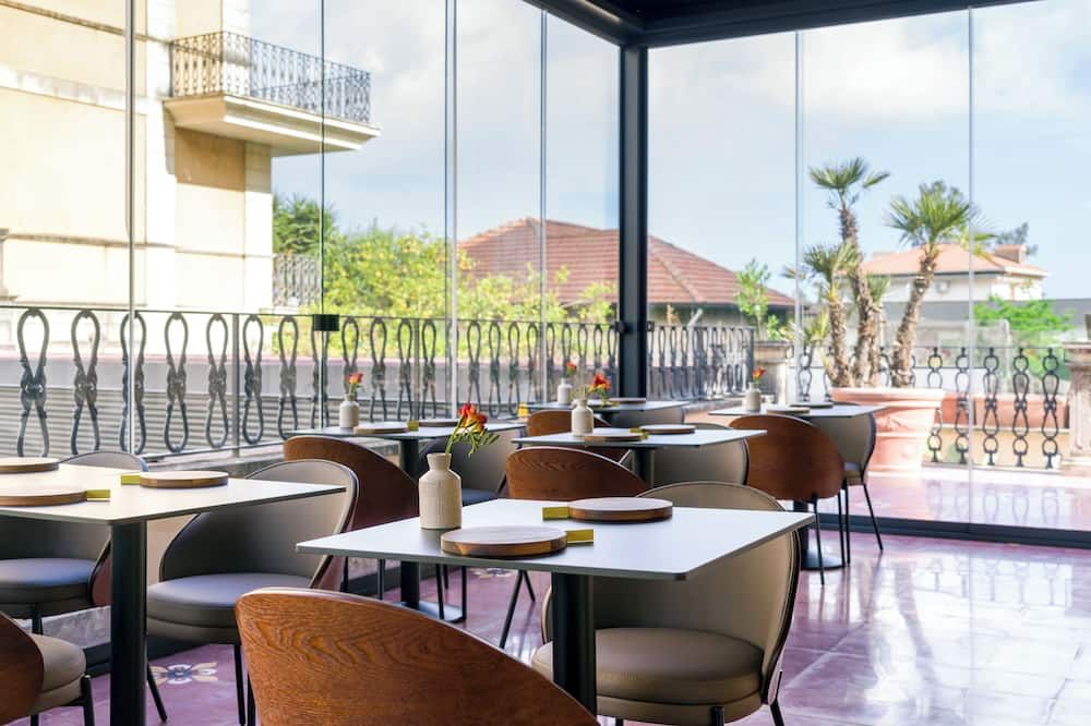 מסעדה תמונה