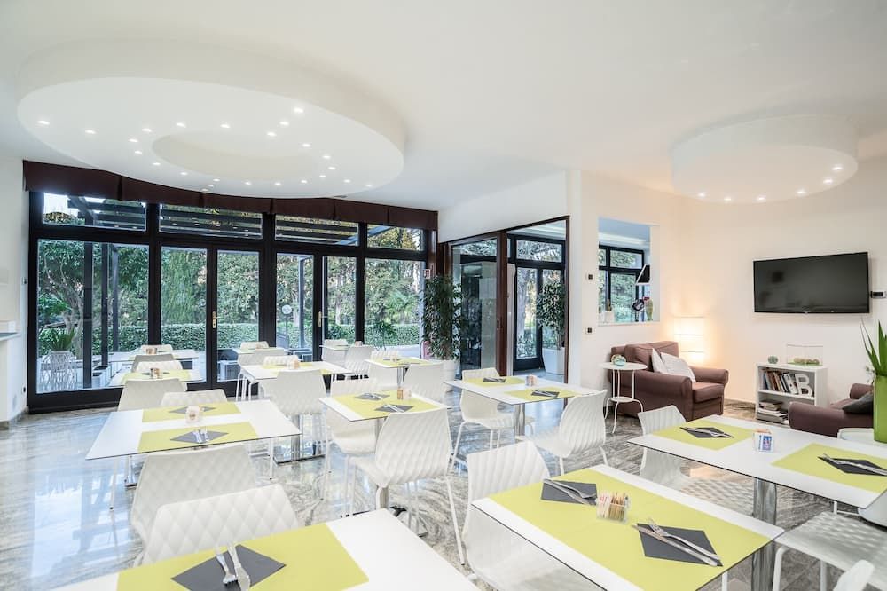 מסעדה תמונה