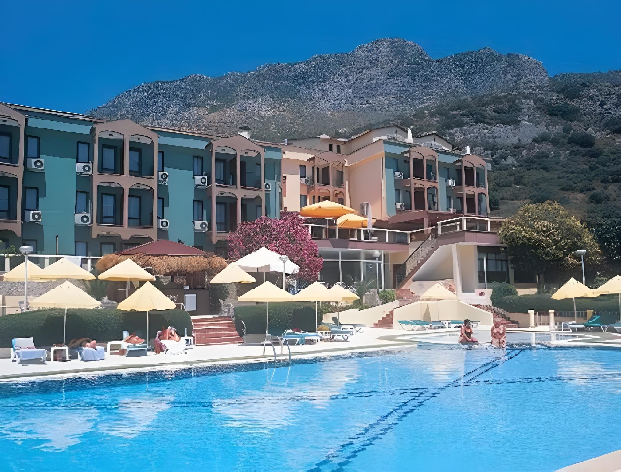 בריכה תמונה