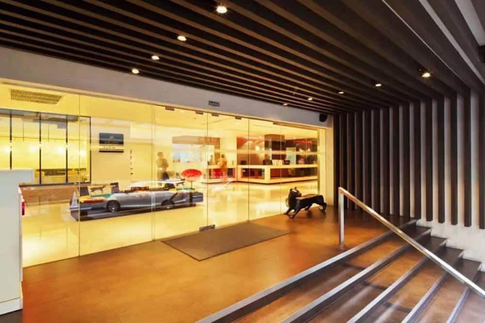 אחר
