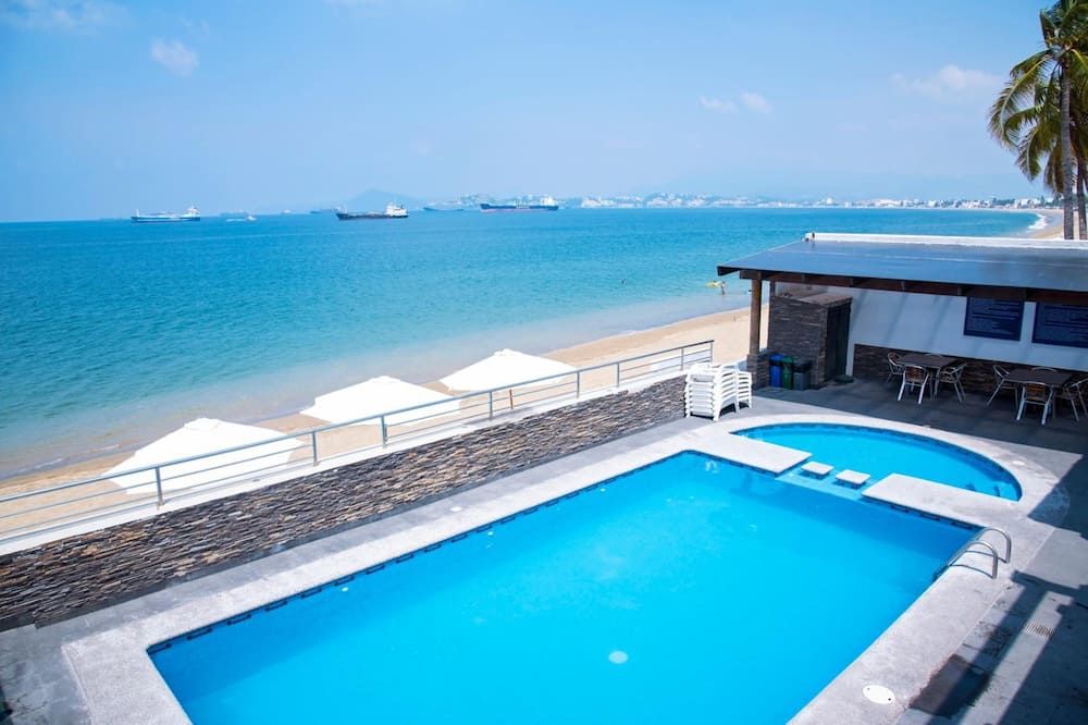 בריכה תמונה