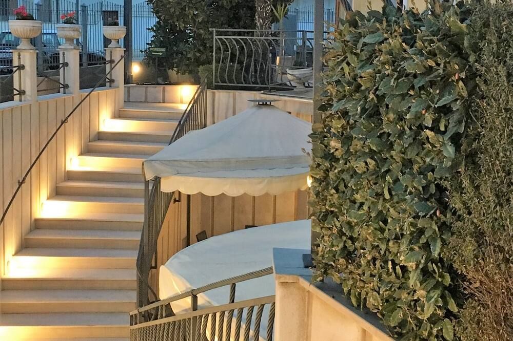 נוף חיצוני