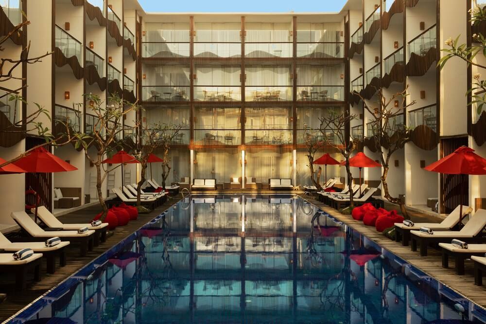 בריכה תמונה