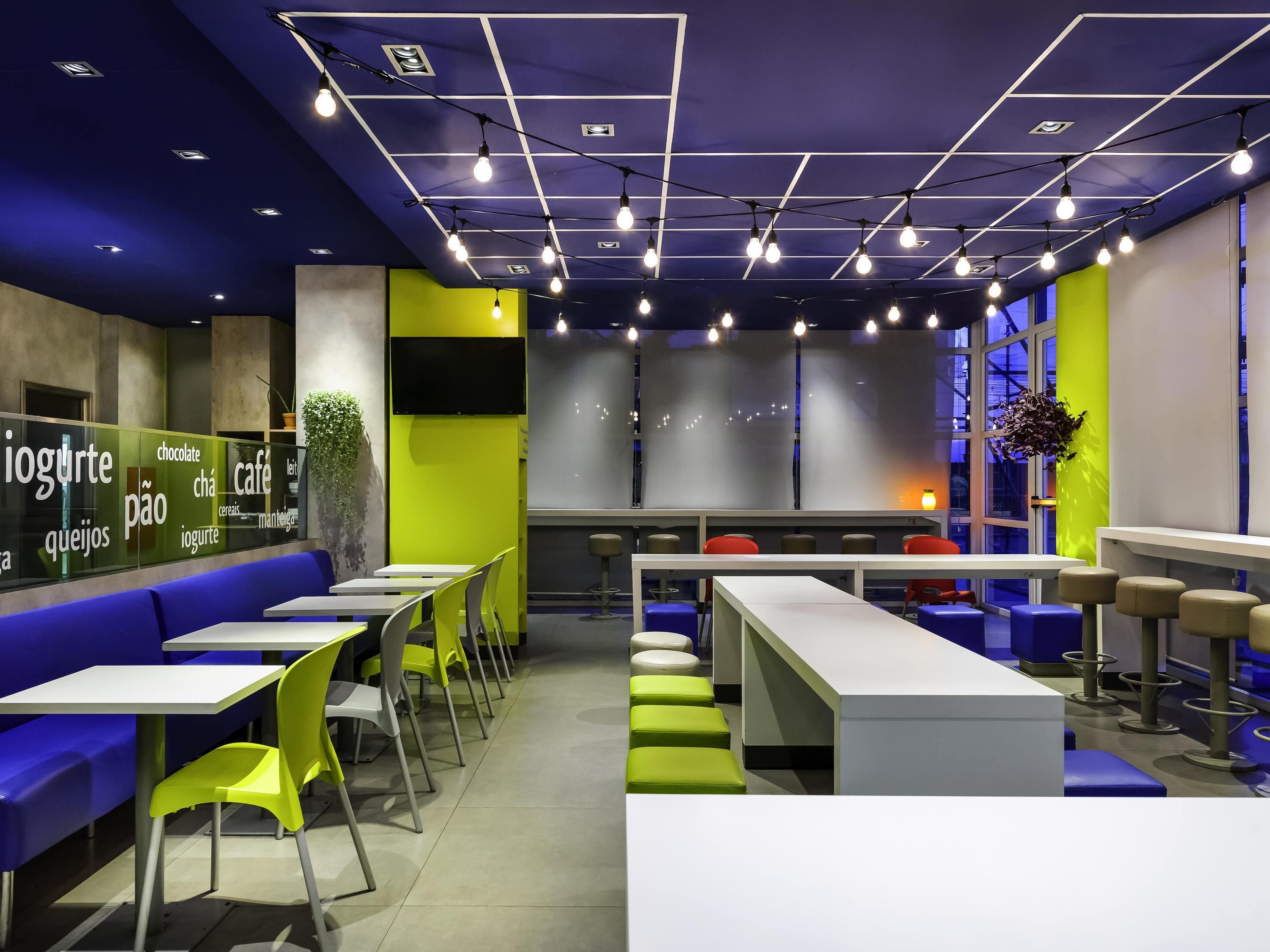 מסעדה תמונה