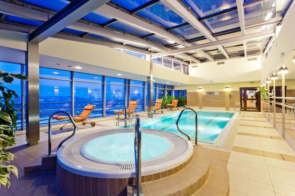 בריכה תמונה