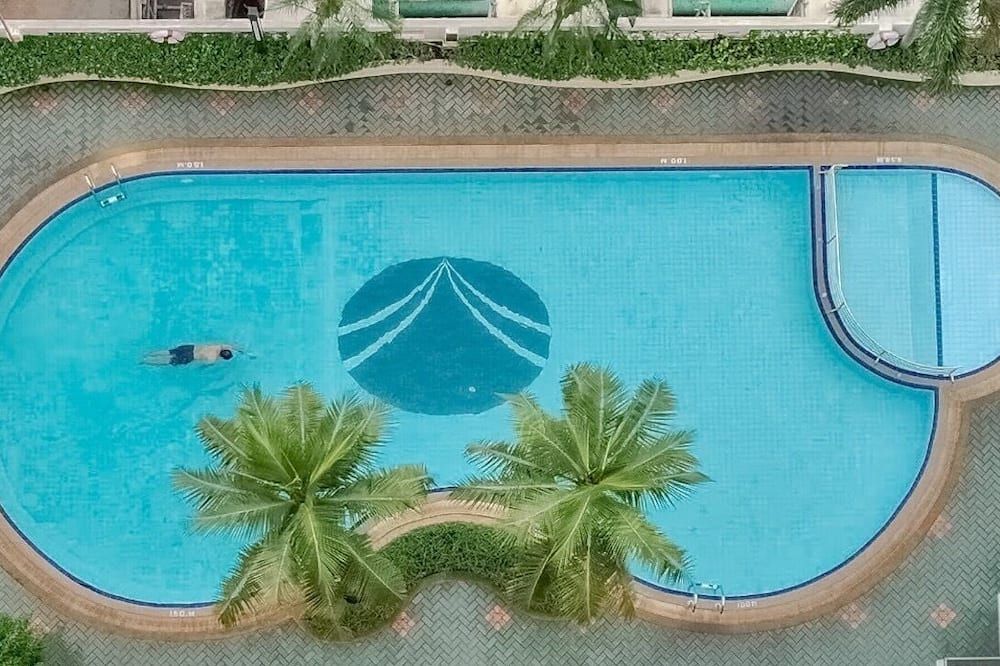 בריכה תמונה