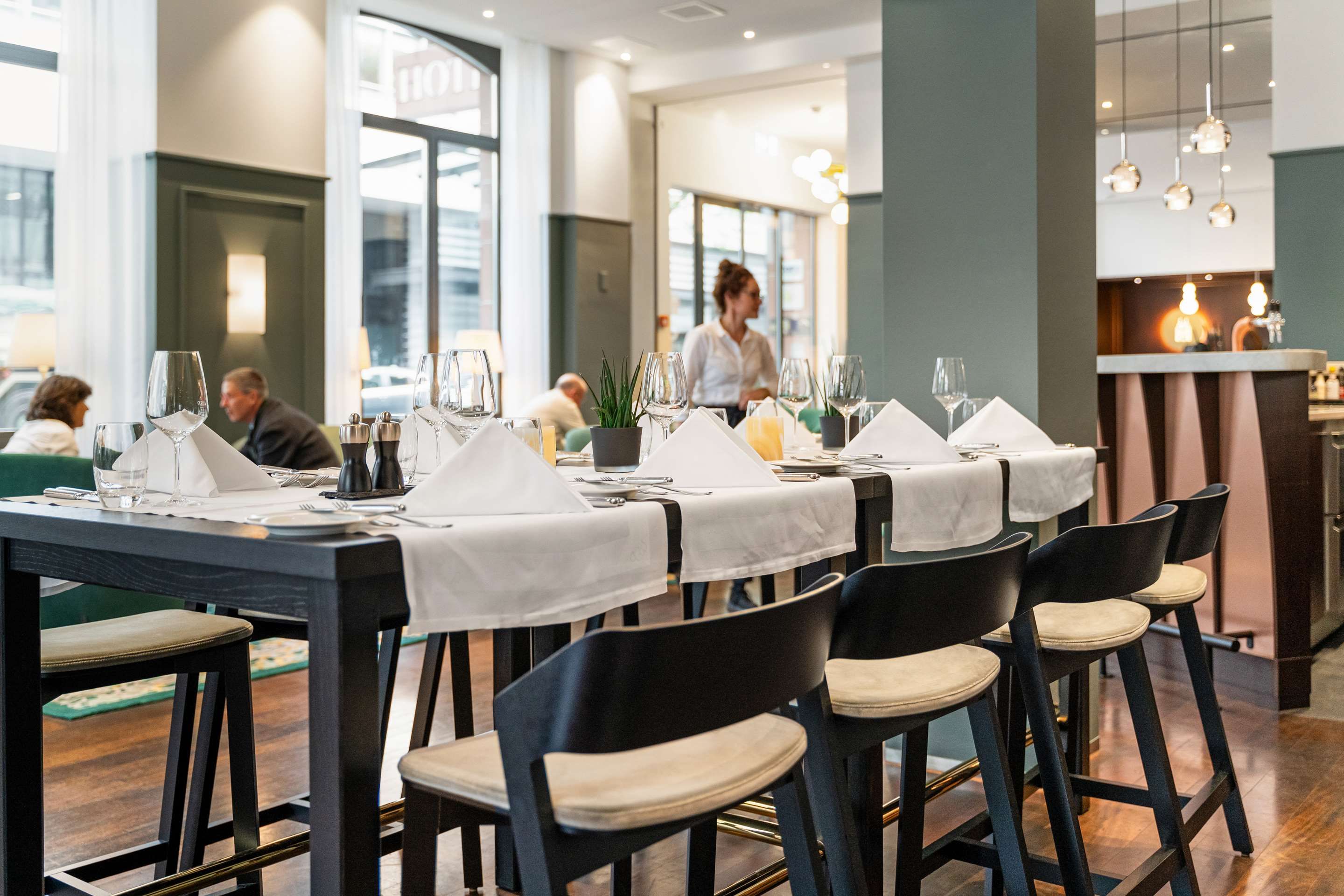 מסעדה תמונה