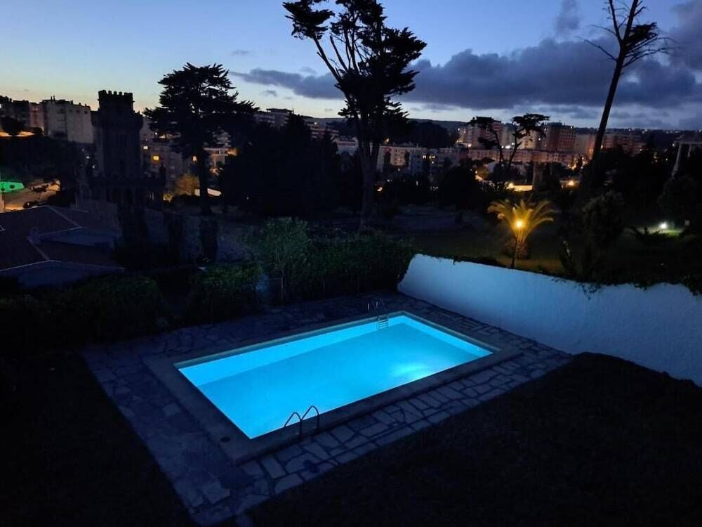 בריכה תמונה