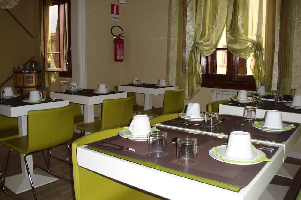 מסעדה תמונה