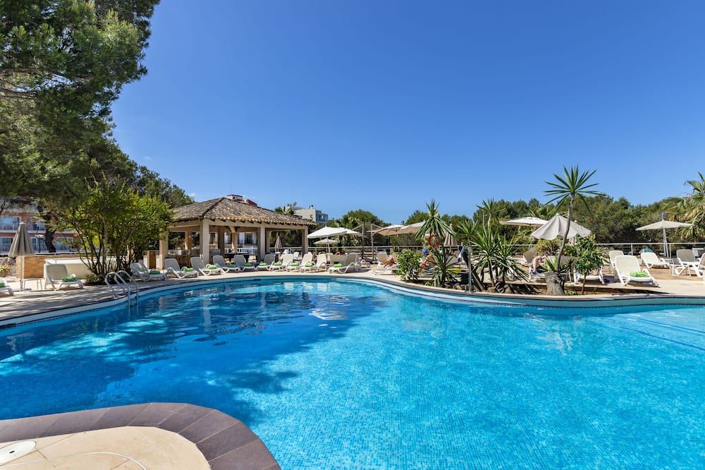 בריכה תמונה