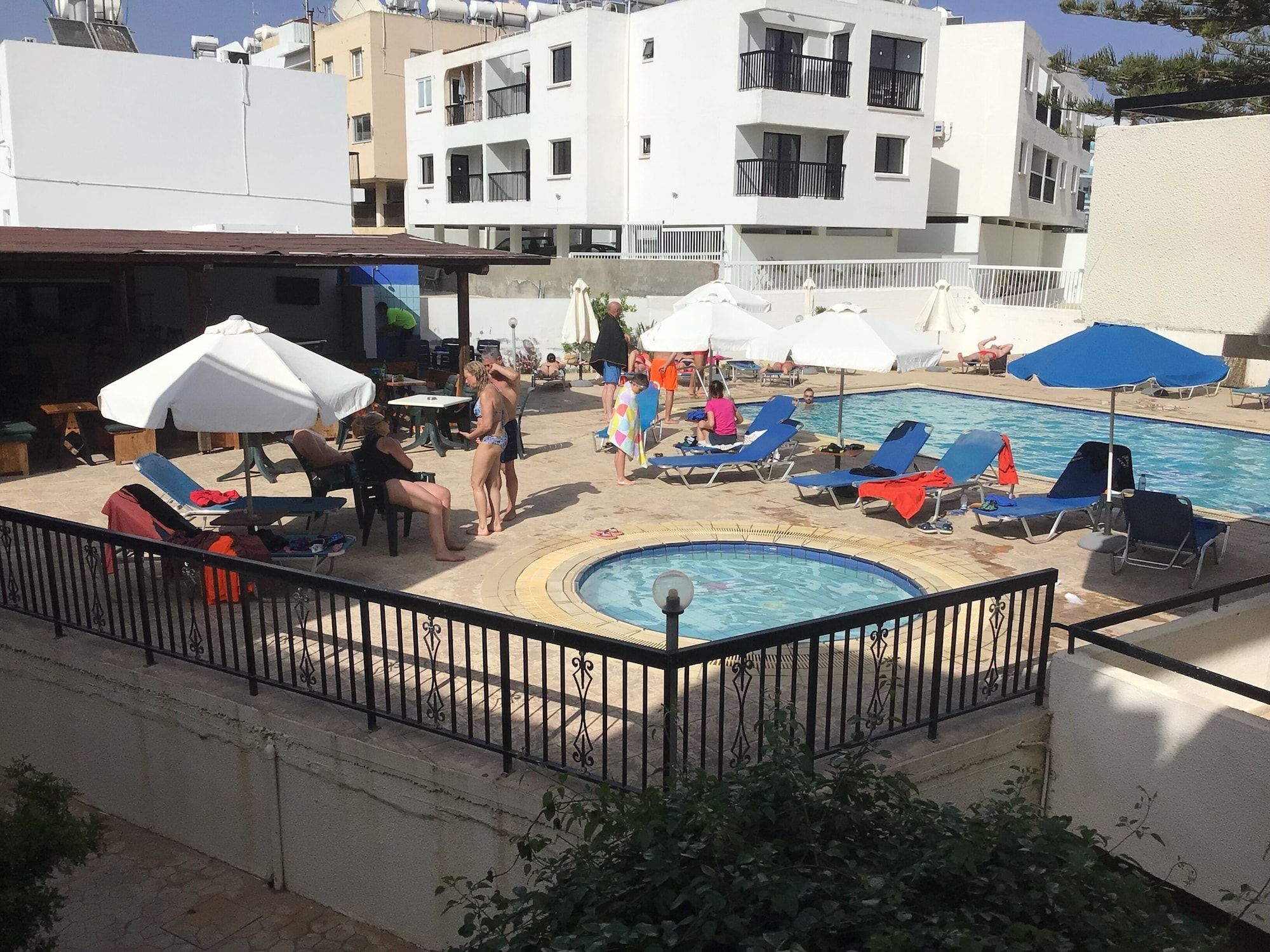 אחר תמונה