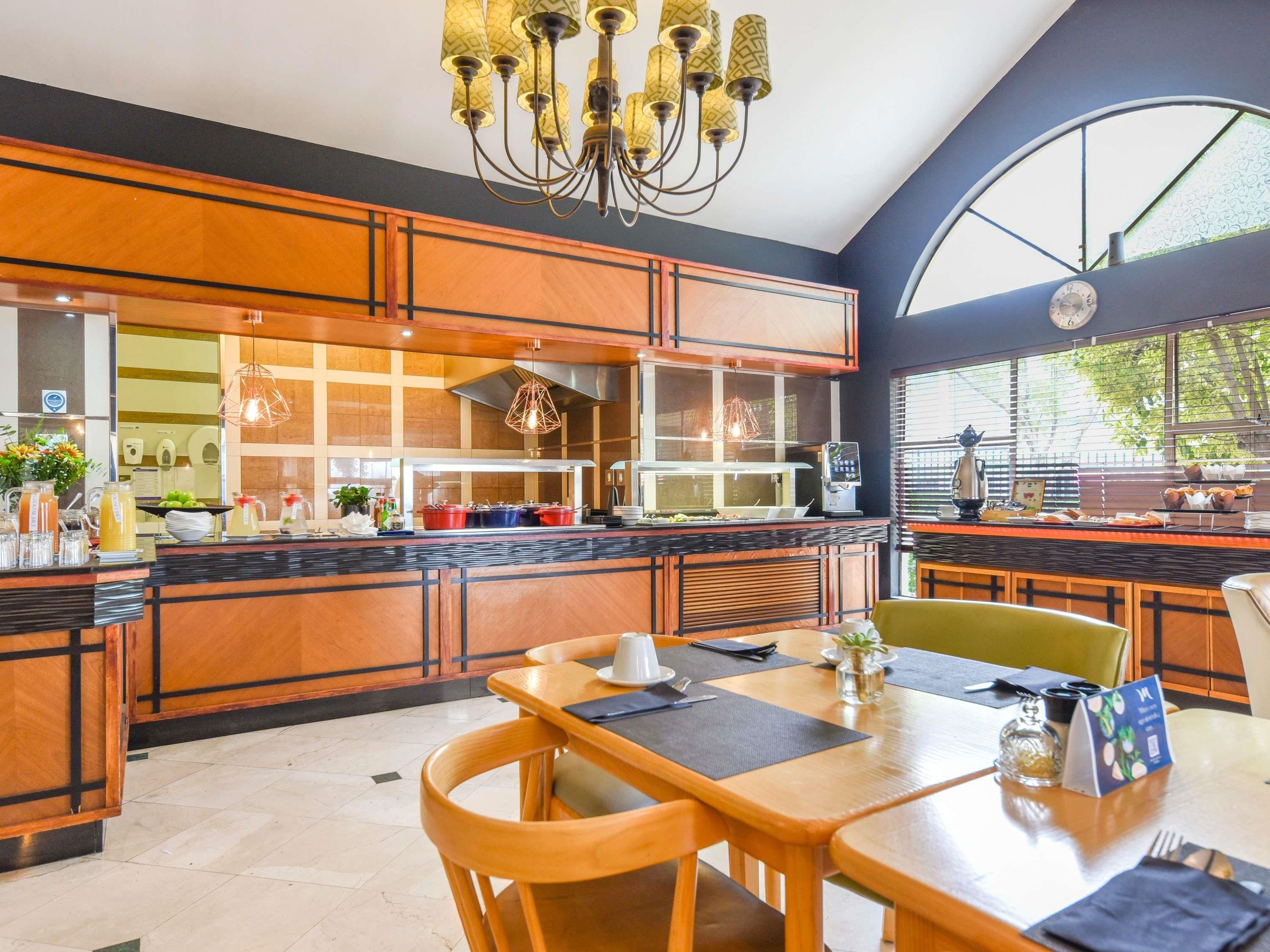 מסעדה תמונה