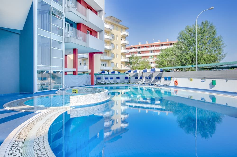 בריכה תמונה