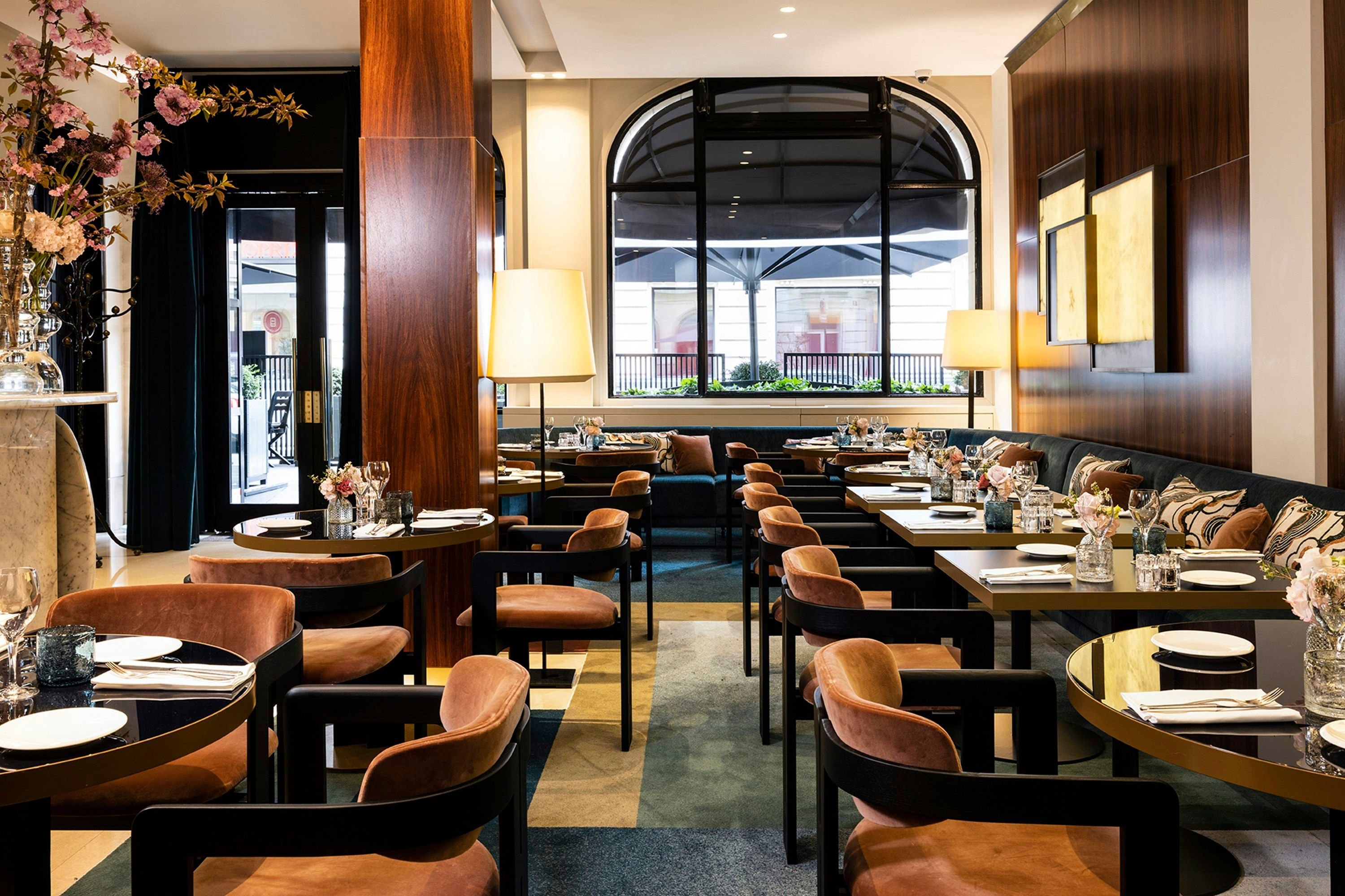 מסעדה תמונה