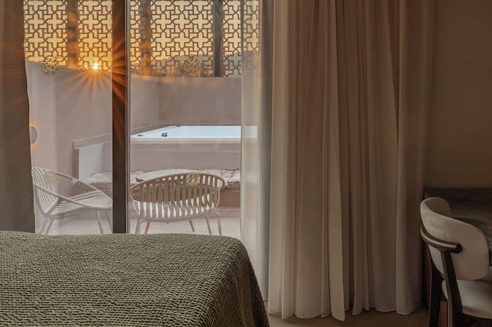 אחר