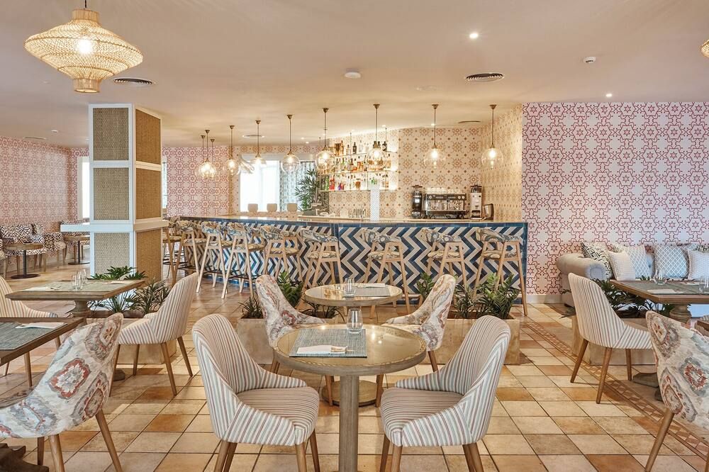 מסעדה תמונה