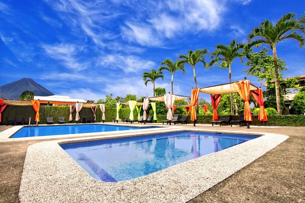 בריכה תמונה